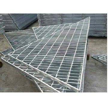 Kitchen Galvanised Floor Grating 3mm 4mm Serrated Bar High Bearing